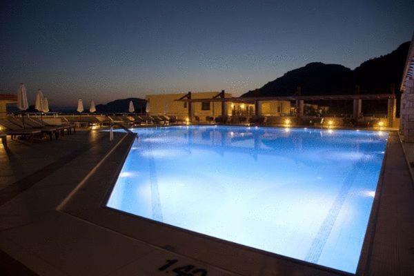 Island Blue Hotel Pefki Kültér fotó
