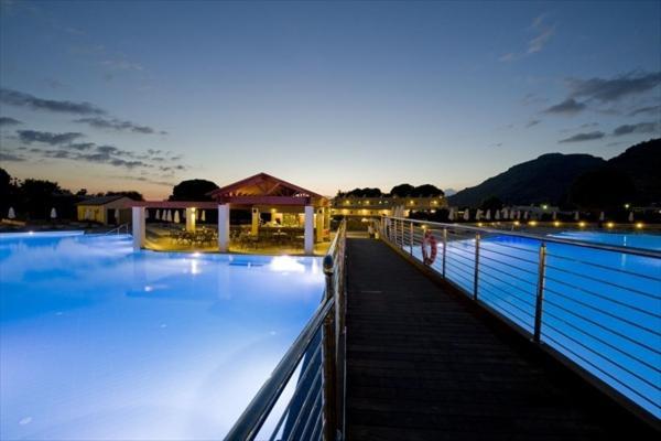 Island Blue Hotel Pefki Kültér fotó